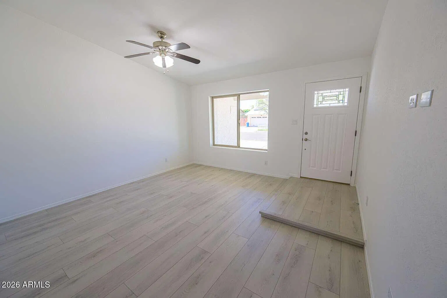 4 bed, 3.0 bath, 2071 sqft, $2,800 — Photo 2