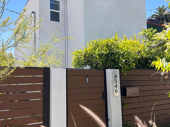 Gated and private townhouse