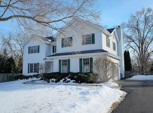 2112 Kaneville Rd, Geneva, IL 60134