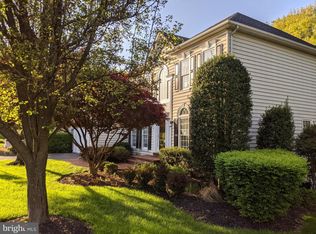 12384 Iona Sound Dr, Bristow, VA 20136