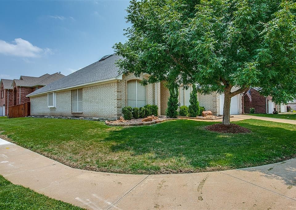 Wonderful Single Story Home on Corner Lot