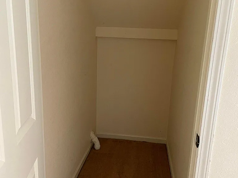710 NW Scenic Ln — Photo 15