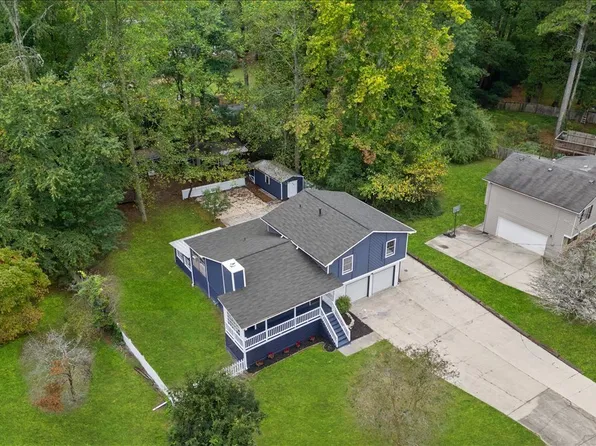 3665 Sharon Dr, Powder Springs, GA 30127