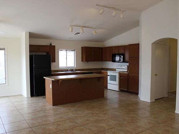 5th image of 12637 W Surrey Ave