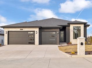 4141 E Vintage Point Dr, Rogersville, MO 65742