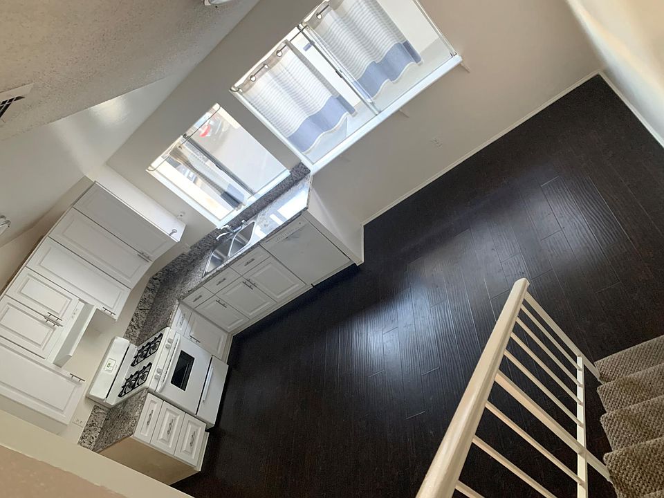 1st image of 18631 Collins St APT 12