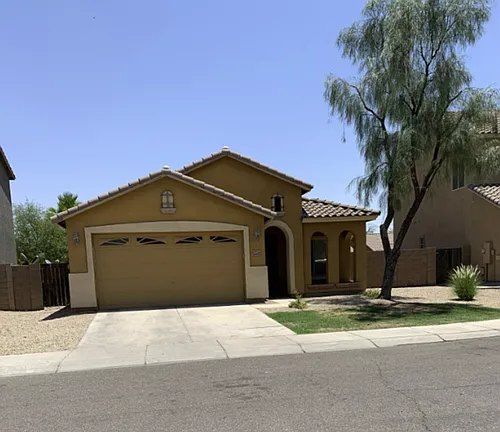 6415 S 49th Gln Photo 1