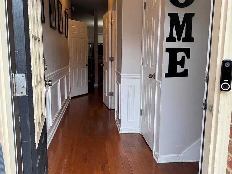 875 Langston Trce — Photo 2
