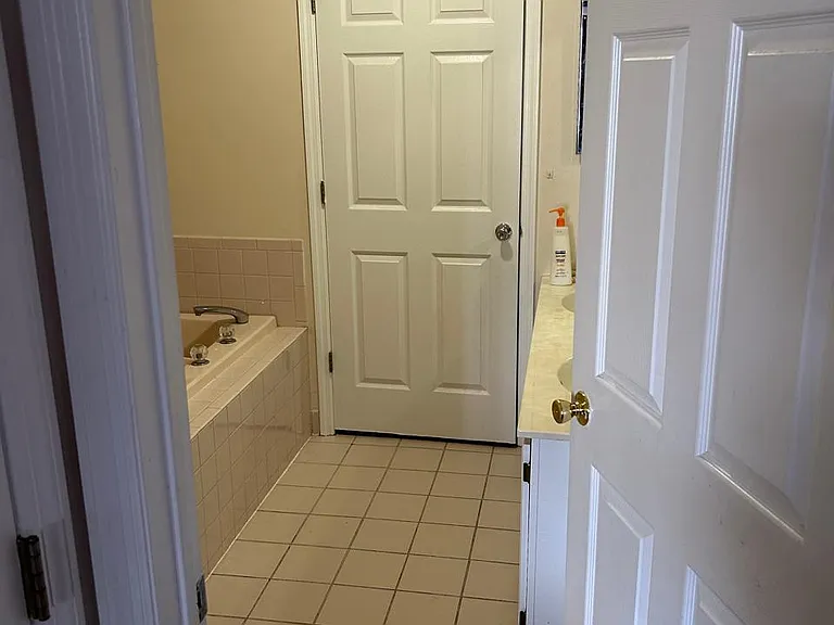 31 Prestwick Way — Photo 12