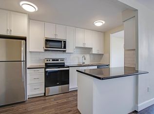 2801 Jane St #101, Toronto, ON M3N 2H8