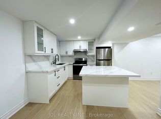 22 Lionheart Ln, Markham, ON L6C 2B7