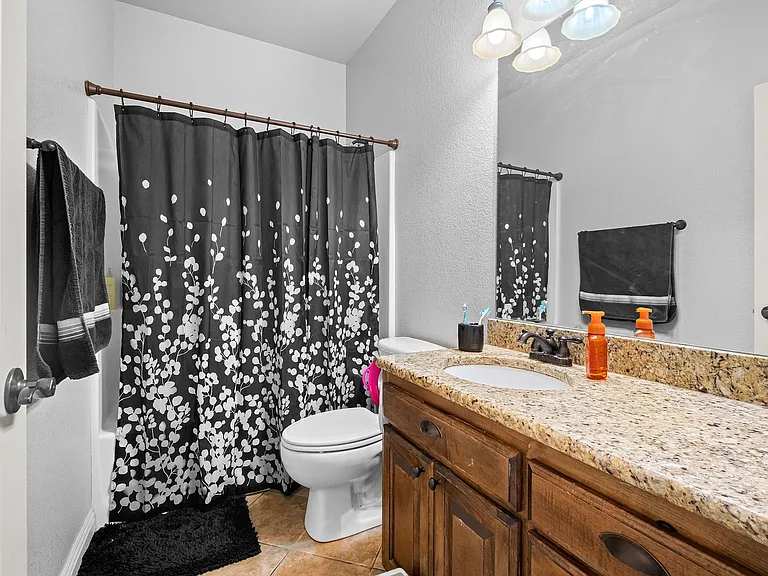 1048 Tarah Knolls Cir — Photo 22