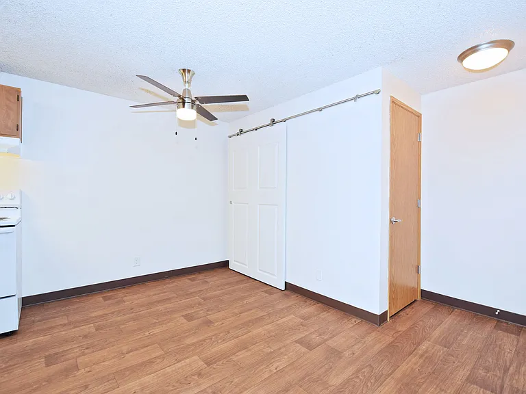 Meridian Village — Photo 43