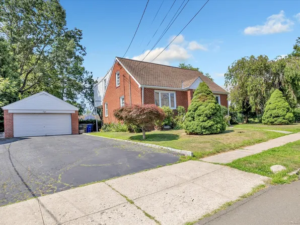 547 Anton Street, Bridgeport, CT 06606