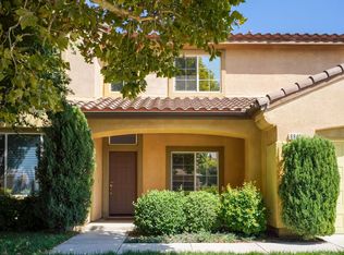 6940 Winterberry Way, Corona, CA 92880