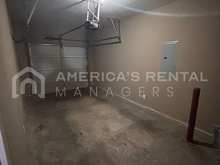860 Kent Dr — Photo 22