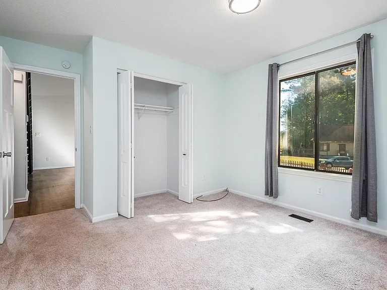 2 Tiffany Pl — Photo 11