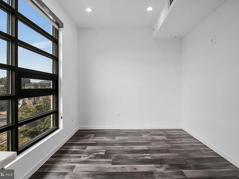 506 H St NE #302 — Photo 11