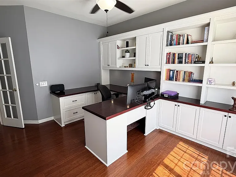 9542 Oswald Ln — Photo 32