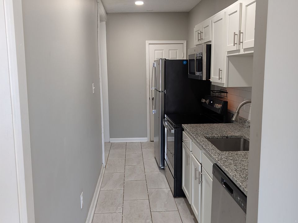 1st image of 205 W Breckinridge St APT 1