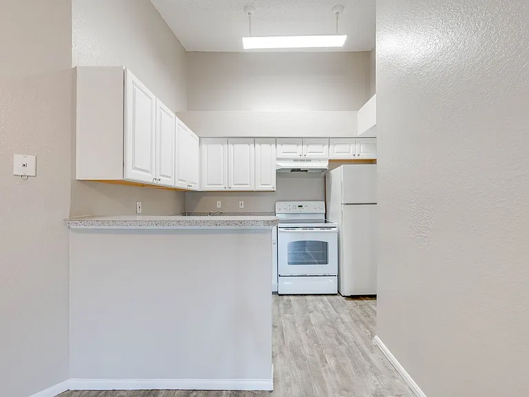 2210 Yankee Pl #334 — Photo 9