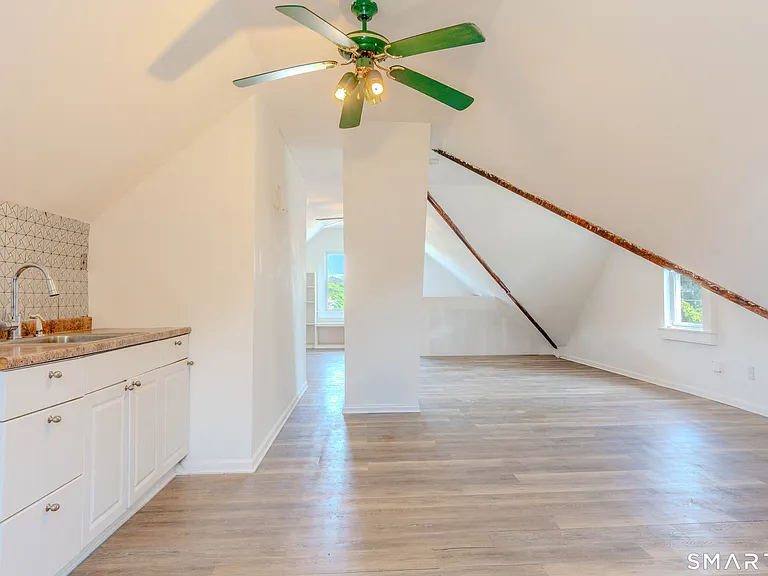 53-55 Davis Ave #B — Photo 13