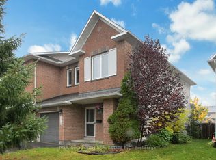 2216 Brockstone Cres, Ottawa, ON K4A 4V4