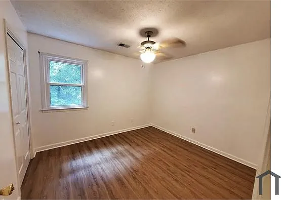2083 Melissa Ct — Photo 13