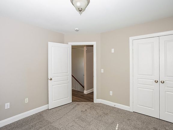 5th image of 3241 Ian Patrick Ave