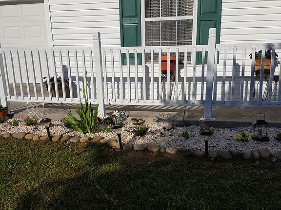 Front house summer 