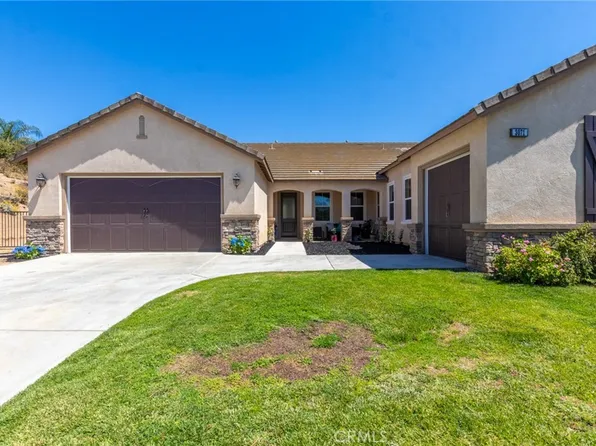 3071 Crestview Dr, Norco, CA 92860