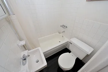 Rented by Eisenberg Exclusives