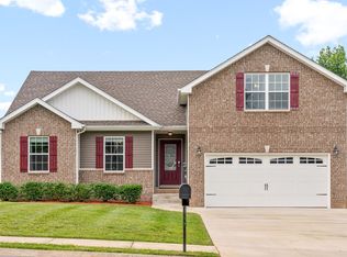 1024 Charles Thomas Dr, Clarksville, TN 37042