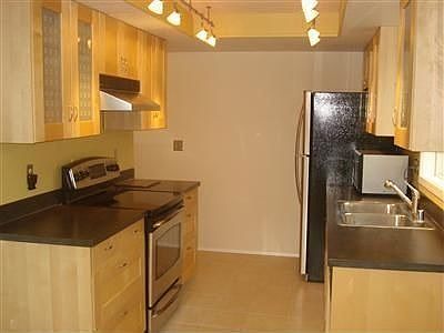 Fully remodeled kitchen: new cabinets, countertop, appliances, lighting & tile