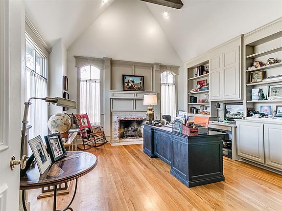 5th image of 6013 Laquinta Dr