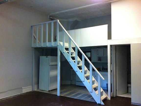 2nd image of 144 Manhattan Ave APT 1B