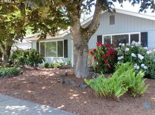2715 Chuckanut St, Eugene, OR 97408