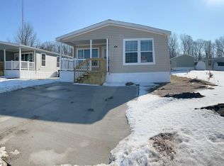 1211 Wellington Dr, Mount Pleasant, MI 48858