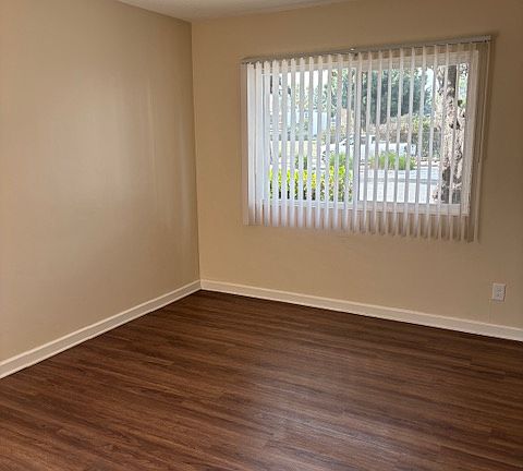 4th image of 3046 Santa Fe Ave APT 1