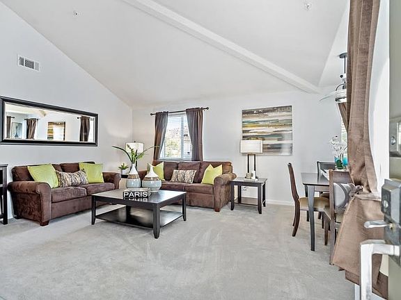 2nd image of 1219 Tea Rose Cir