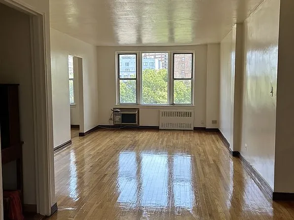 2385 Barker Ave APT 5L, Bronx, NY 10467