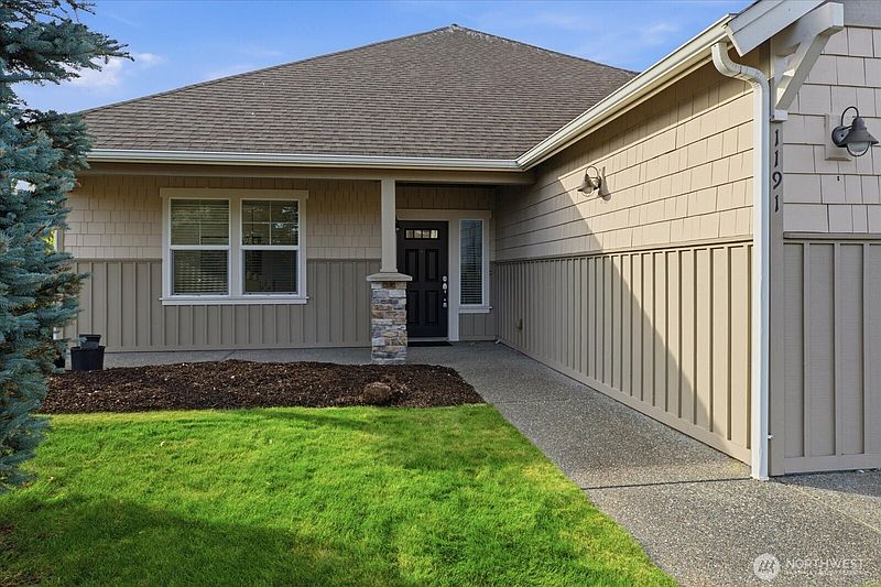2nd image of 1191 SW Xavier Drive