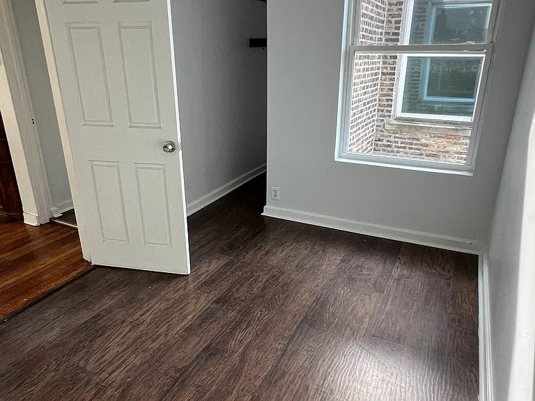 5432 S Artesian Ave #2 — Photo 7