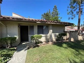 2 bed, 1037 sqft, $2,590 — Photo 1