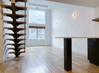 90 Meserole St APT 3B, Brooklyn, NY 11206