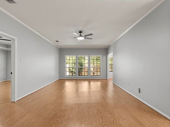 2nd image of 16 Austin Hollow Cir