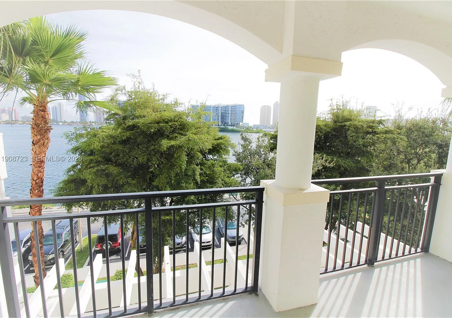 Village By The Bay Condo — Photo 3