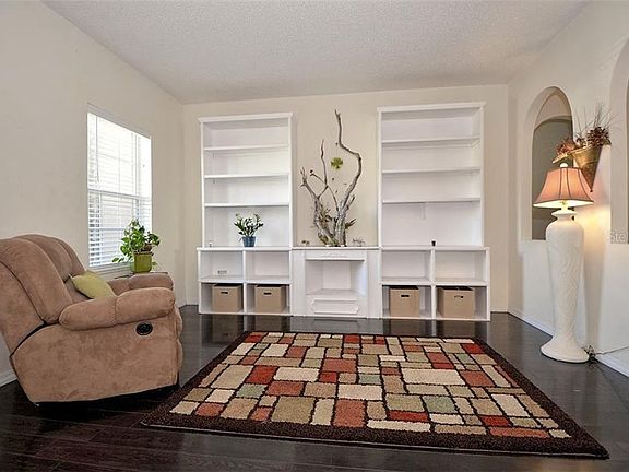 2nd image of 2761 Brierdale Dr