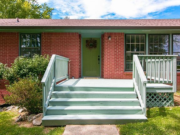 5th image of 1589 Armistead Dr