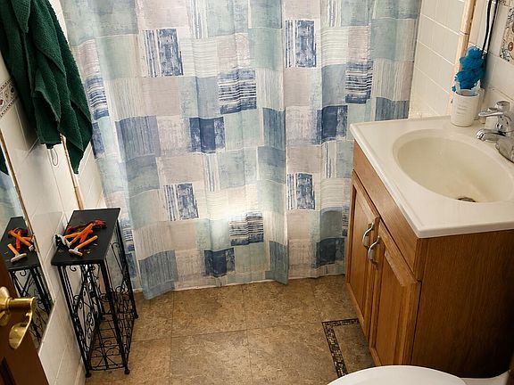 4th image of 3018 W 9TH Street